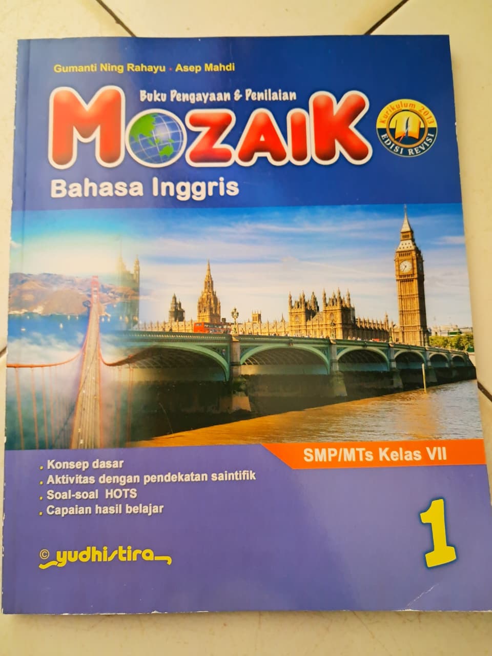 Mozaik Bahasa Inggris 1 untuk SMP/MTs kelas VII